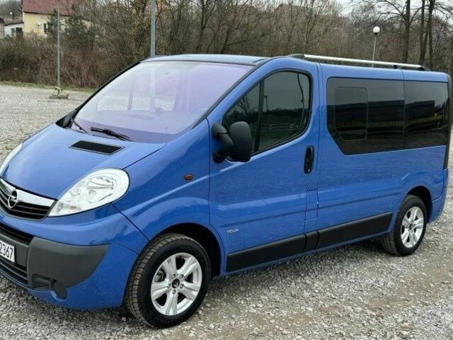 Синій Опель Віваро, об'ємом двигуна 2 л та пробігом 196 тис. км за 7800 $, фото 4 на Automoto.ua