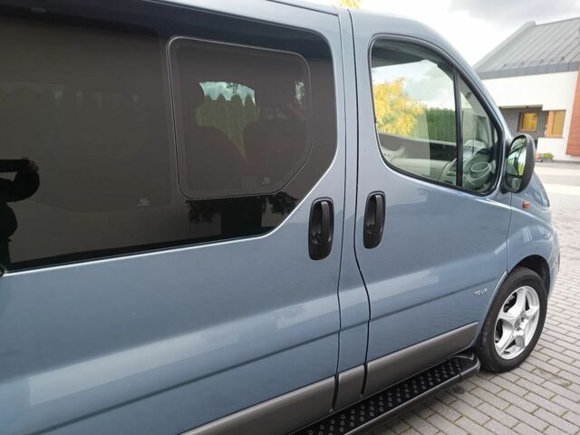 Синій Опель Віваро, об'ємом двигуна 2 л та пробігом 215 тис. км за 11050 $, фото 22 на Automoto.ua