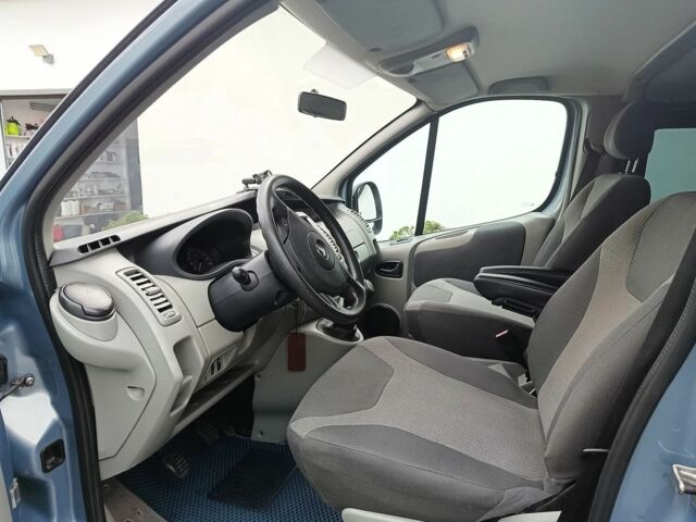 Синій Опель Віваро, об'ємом двигуна 2 л та пробігом 215 тис. км за 11050 $, фото 12 на Automoto.ua