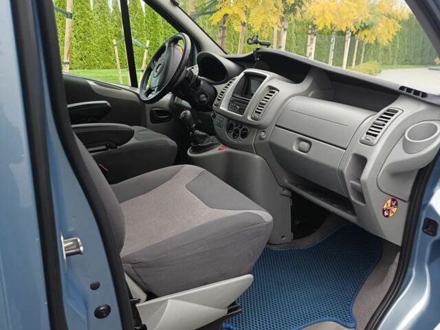 Синій Опель Віваро, об'ємом двигуна 2 л та пробігом 215 тис. км за 11050 $, фото 10 на Automoto.ua