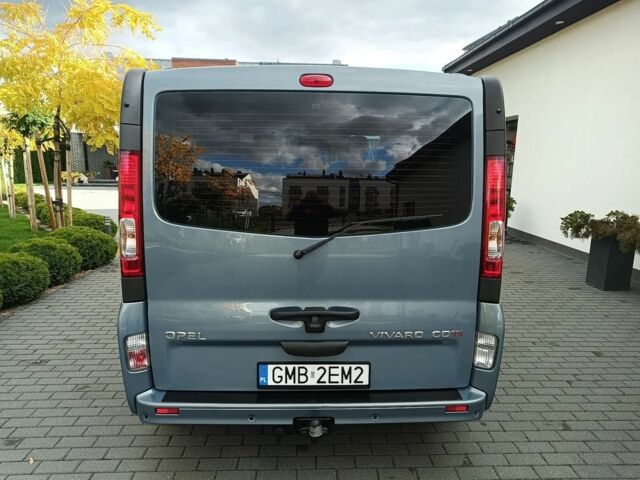 Синій Опель Віваро, об'ємом двигуна 2 л та пробігом 215 тис. км за 11050 $, фото 2 на Automoto.ua