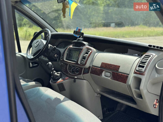 Синій Опель Віваро, об'ємом двигуна 2 л та пробігом 424 тис. км за 9950 $, фото 24 на Automoto.ua