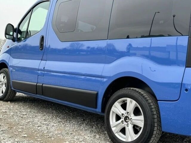 Синій Опель Віваро, об'ємом двигуна 2 л та пробігом 196 тис. км за 7800 $, фото 7 на Automoto.ua