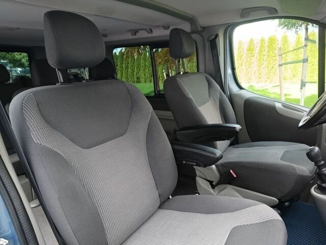 Синий Опель Виваро, объемом двигателя 2 л и пробегом 215 тыс. км за 7800 $, фото 17 на Automoto.ua