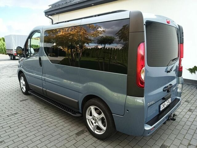 Синій Опель Віваро, об'ємом двигуна 2 л та пробігом 215 тис. км за 11050 $, фото 1 на Automoto.ua