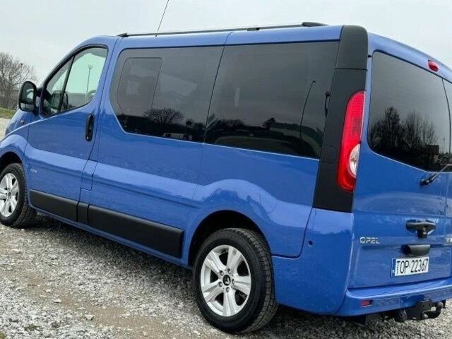 Синій Опель Віваро, об'ємом двигуна 2 л та пробігом 196 тис. км за 7800 $, фото 9 на Automoto.ua