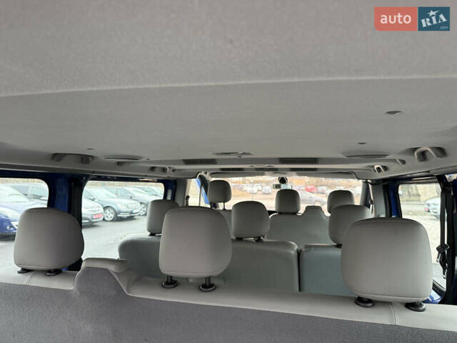 Синий Опель Виваро, объемом двигателя 2.5 л и пробегом 247 тыс. км за 15200 $, фото 26 на Automoto.ua