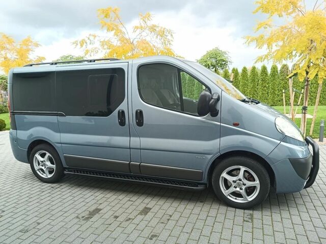 Синій Опель Віваро, об'ємом двигуна 2 л та пробігом 215 тис. км за 11050 $, фото 23 на Automoto.ua