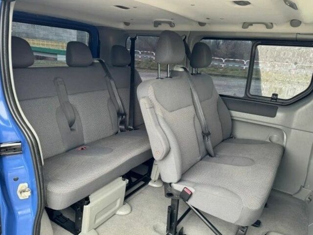 Синій Опель Віваро, об'ємом двигуна 2 л та пробігом 196 тис. км за 7800 $, фото 21 на Automoto.ua