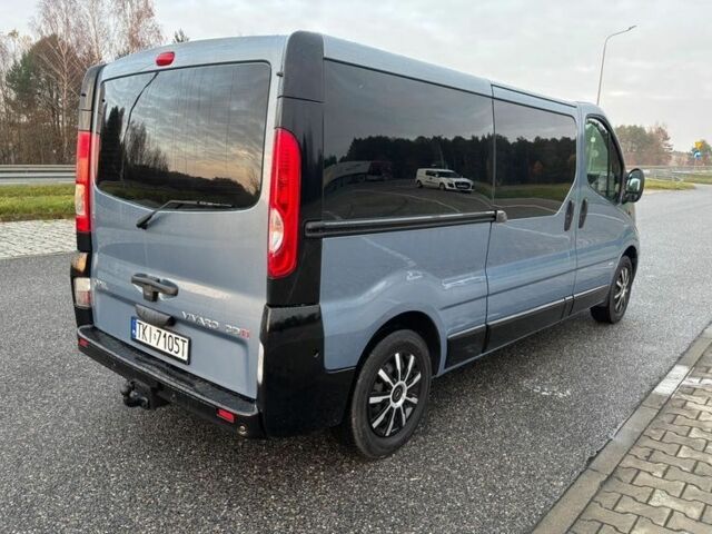 Синий Опель Виваро, объемом двигателя 2 л и пробегом 260 тыс. км за 8000 $, фото 2 на Automoto.ua