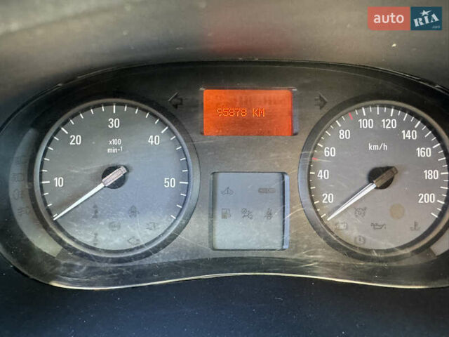 Опель Віваро 2011 у Івано-Франківську на Automoto.ua Синій Опель Віваро, об'ємом двигуна 2 л та пробігом 96 тис. км за 13400 $, фото 16 на Automoto.ua