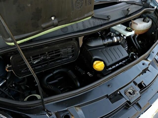 Синий Опель Виваро, объемом двигателя 2 л и пробегом 175 тыс. км за 7800 $, фото 11 на Automoto.ua