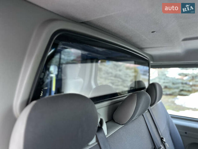 Синий Опель Виваро, объемом двигателя 2 л и пробегом 248 тыс. км за 12500 $, фото 27 на Automoto.ua