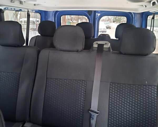 Синий Опель Виваро, объемом двигателя 2 л и пробегом 520 тыс. км за 14900 $, фото 5 на Automoto.ua