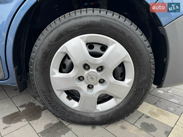 Синий Опель Виваро, объемом двигателя 2 л и пробегом 243 тыс. км за 14990 $, фото 62 на Automoto.ua