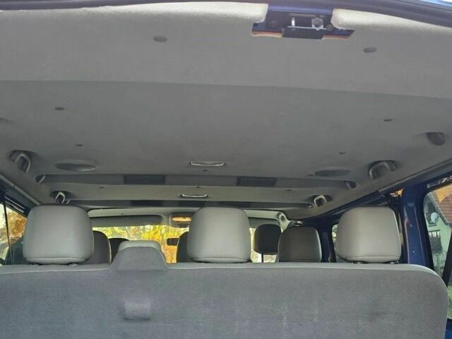 Синий Опель Виваро, объемом двигателя 2 л и пробегом 244 тыс. км за 7700 $, фото 13 на Automoto.ua