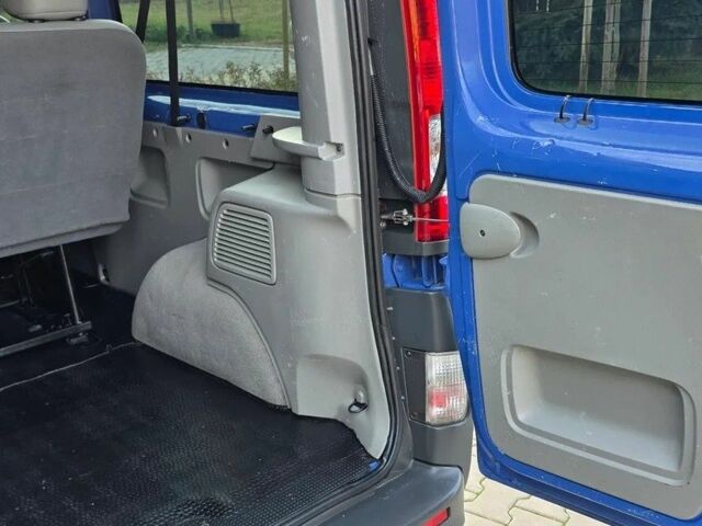 Синий Опель Виваро, объемом двигателя 2 л и пробегом 245 тыс. км за 8200 $, фото 20 на Automoto.ua