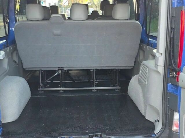 Синий Опель Виваро, объемом двигателя 2 л и пробегом 181 тыс. км за 9200 $, фото 10 на Automoto.ua