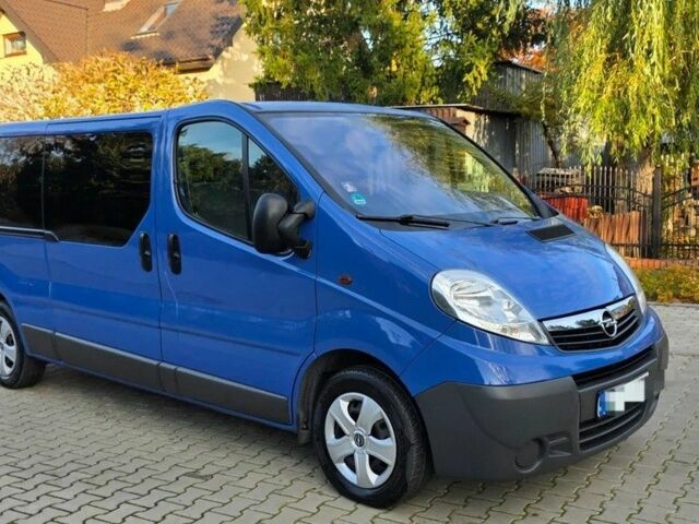 Синий Опель Виваро, объемом двигателя 2 л и пробегом 245 тыс. км за 8200 $, фото 4 на Automoto.ua