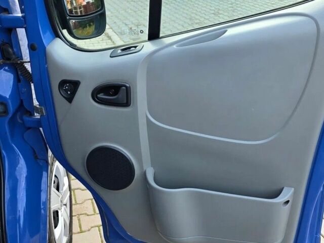 Синий Опель Виваро, объемом двигателя 2 л и пробегом 244 тыс. км за 7700 $, фото 19 на Automoto.ua