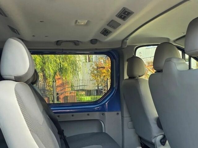 Синий Опель Виваро, объемом двигателя 2 л и пробегом 244 тыс. км за 7700 $, фото 12 на Automoto.ua