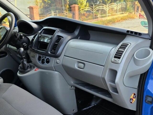 Синий Опель Виваро, объемом двигателя 2 л и пробегом 181 тыс. км за 9200 $, фото 20 на Automoto.ua