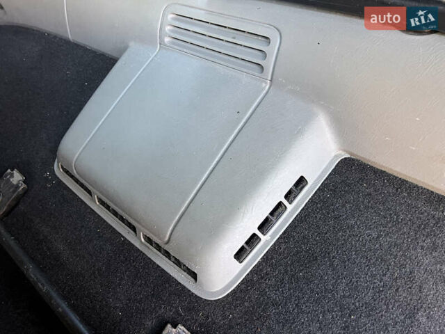 Синий Опель Виваро, объемом двигателя 2 л и пробегом 280 тыс. км за 14000 $, фото 30 на Automoto.ua