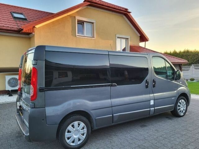 Синій Опель Віваро, об'ємом двигуна 2 л та пробігом 245 тис. км за 5700 $, фото 4 на Automoto.ua