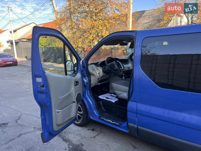 Синий Опель Виваро, объемом двигателя 2 л и пробегом 280 тыс. км за 14000 $, фото 17 на Automoto.ua