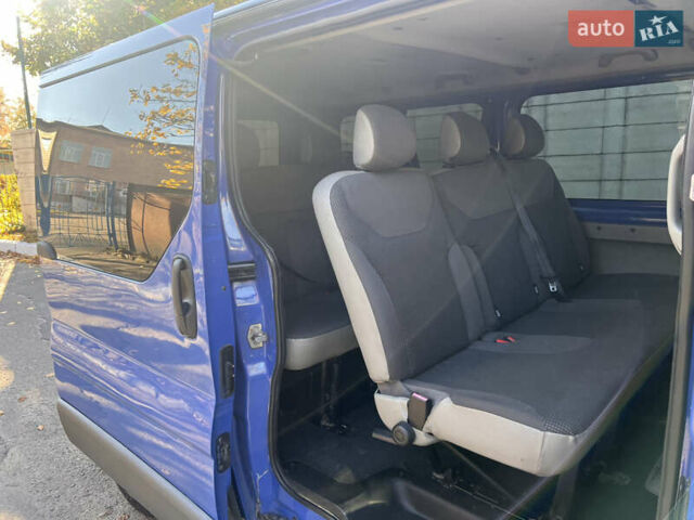 Синий Опель Виваро, объемом двигателя 2 л и пробегом 280 тыс. км за 14000 $, фото 25 на Automoto.ua