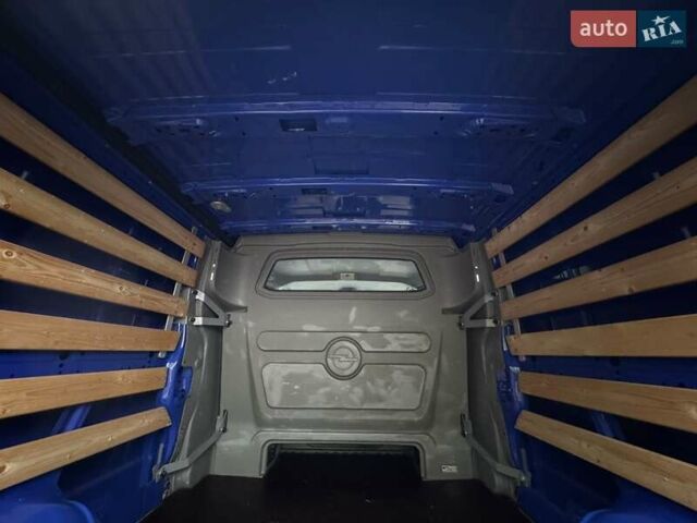 Синий Опель Виваро, объемом двигателя 2 л и пробегом 253 тыс. км за 14999 $, фото 30 на Automoto.ua