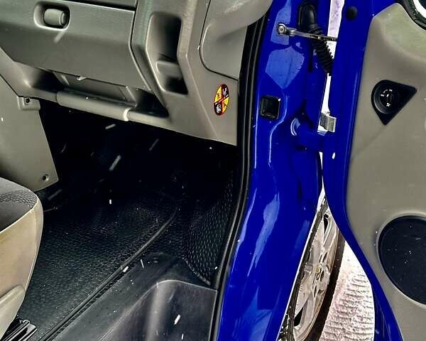 Синий Опель Виваро, объемом двигателя 2 л и пробегом 253 тыс. км за 14999 $, фото 17 на Automoto.ua