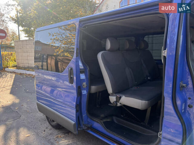 Синий Опель Виваро, объемом двигателя 2 л и пробегом 280 тыс. км за 14000 $, фото 24 на Automoto.ua