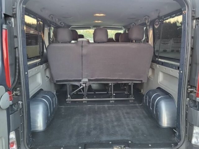 Синій Опель Віваро, об'ємом двигуна 2 л та пробігом 245 тис. км за 5700 $, фото 16 на Automoto.ua