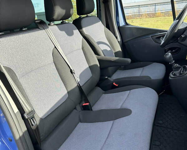 Синий Опель Виваро, объемом двигателя 1.6 л и пробегом 143 тыс. км за 16499 $, фото 25 на Automoto.ua