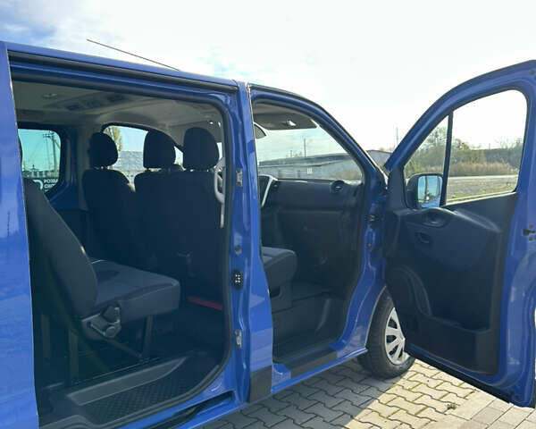 Синий Опель Виваро, объемом двигателя 1.6 л и пробегом 143 тыс. км за 16499 $, фото 23 на Automoto.ua