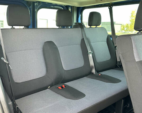 Синий Опель Виваро, объемом двигателя 1.6 л и пробегом 143 тыс. км за 16499 $, фото 16 на Automoto.ua