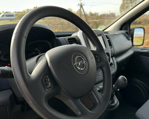 Синий Опель Виваро, объемом двигателя 1.6 л и пробегом 143 тыс. км за 16499 $, фото 32 на Automoto.ua