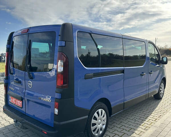 Синий Опель Виваро, объемом двигателя 1.6 л и пробегом 143 тыс. км за 16499 $, фото 12 на Automoto.ua