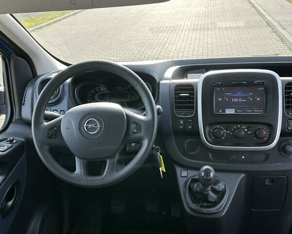 Синий Опель Виваро, объемом двигателя 1.6 л и пробегом 143 тыс. км за 16499 $, фото 39 на Automoto.ua