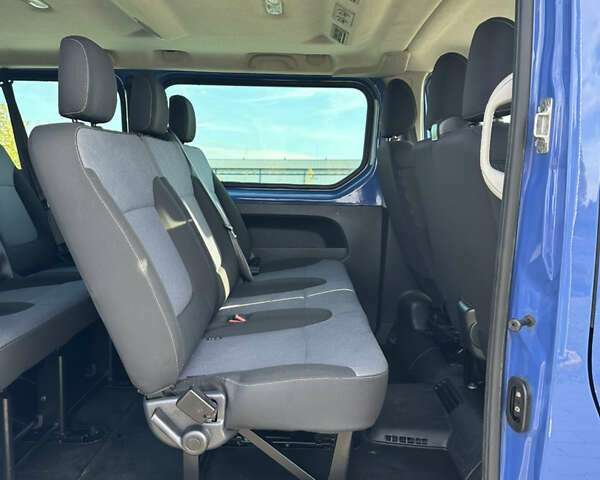 Синий Опель Виваро, объемом двигателя 1.6 л и пробегом 143 тыс. км за 16499 $, фото 14 на Automoto.ua