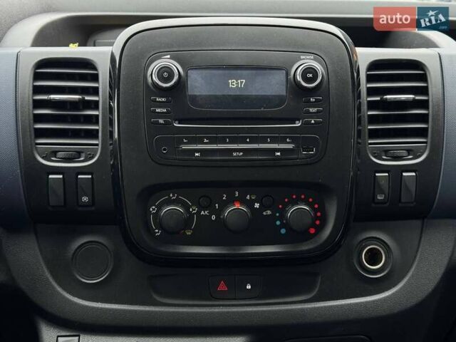 Синій Опель Віваро, об'ємом двигуна 1.6 л та пробігом 220 тис. км за 15900 $, фото 30 на Automoto.ua