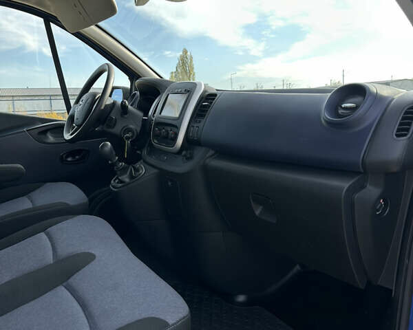 Синий Опель Виваро, объемом двигателя 1.6 л и пробегом 143 тыс. км за 16499 $, фото 26 на Automoto.ua