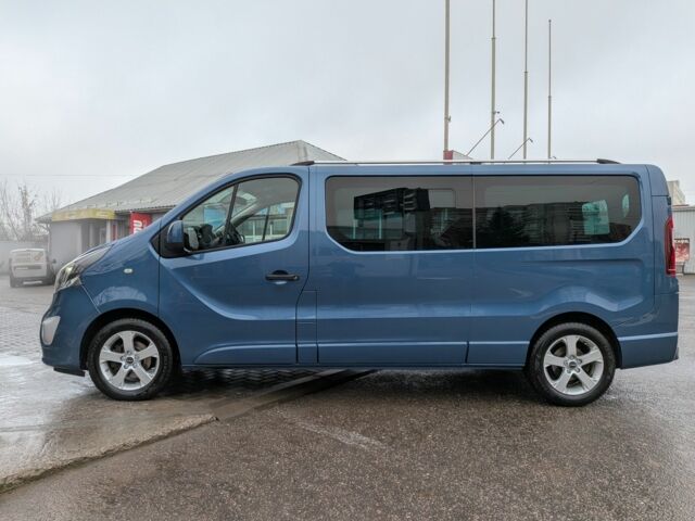 Синий Опель Виваро, объемом двигателя 1.6 л и пробегом 227 тыс. км за 18500 $, фото 5 на Automoto.ua