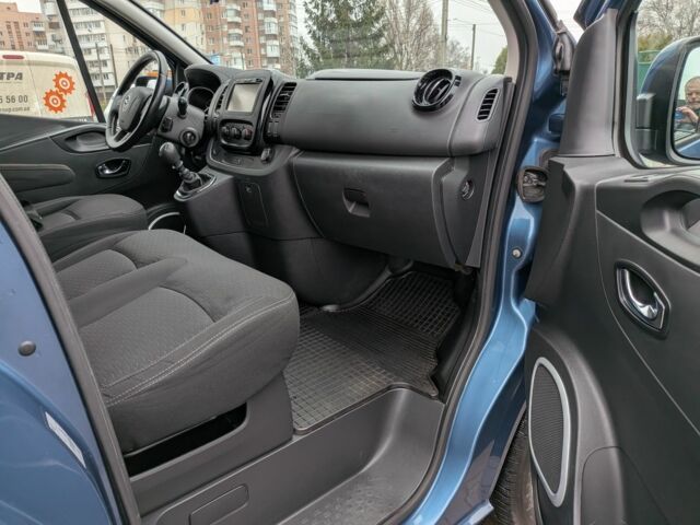 Синий Опель Виваро, объемом двигателя 1.6 л и пробегом 227 тыс. км за 18500 $, фото 8 на Automoto.ua