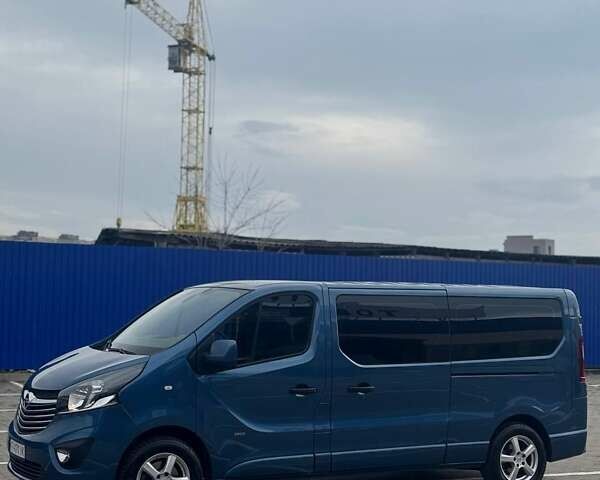 Синий Опель Виваро, объемом двигателя 1.6 л и пробегом 280 тыс. км за 17300 $, фото 11 на Automoto.ua