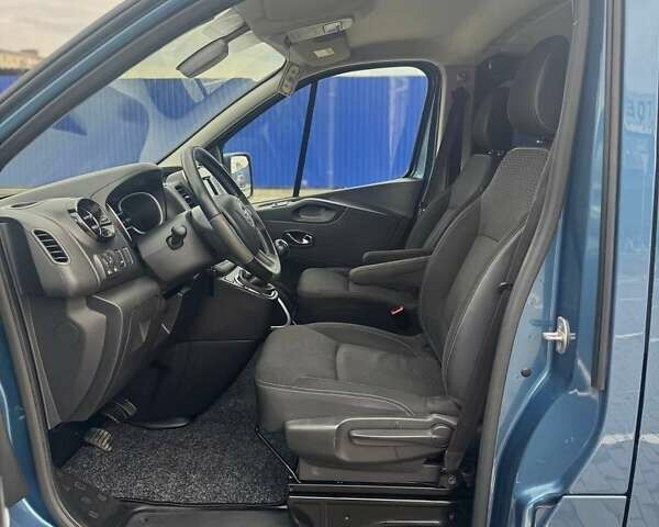 Синий Опель Виваро, объемом двигателя 1.6 л и пробегом 280 тыс. км за 17300 $, фото 17 на Automoto.ua