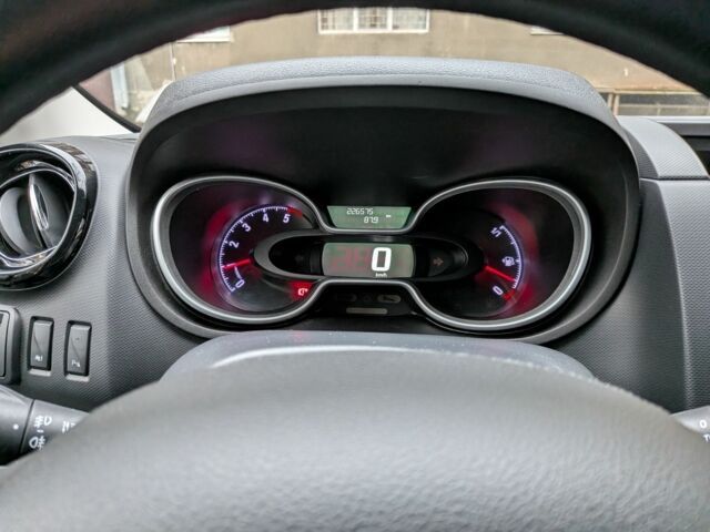 Синий Опель Виваро, объемом двигателя 1.6 л и пробегом 227 тыс. км за 18500 $, фото 17 на Automoto.ua