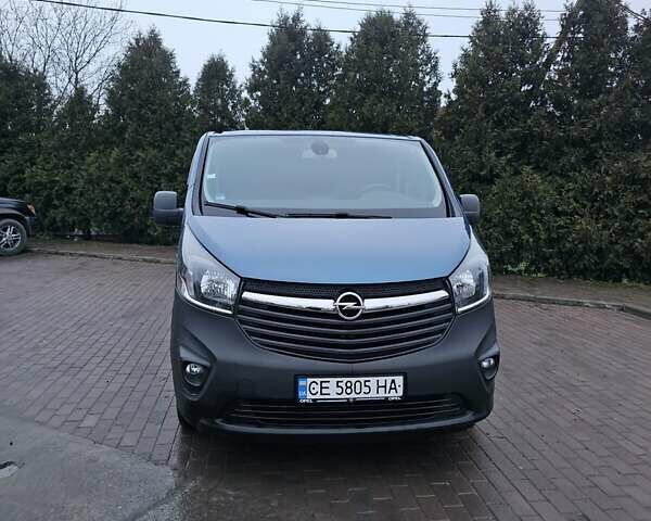 Синий Опель Виваро, объемом двигателя 1.6 л и пробегом 206 тыс. км за 23828 $, фото 2 на Automoto.ua