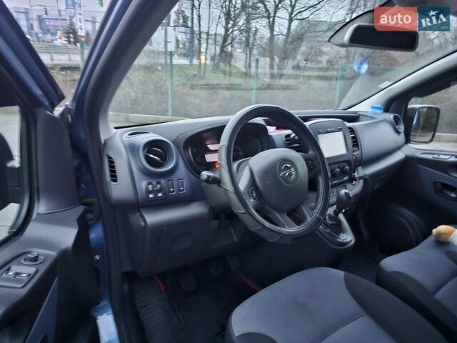 Синий Опель Виваро, объемом двигателя 1.6 л и пробегом 206 тыс. км за 23828 $, фото 14 на Automoto.ua